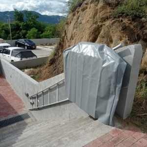 PLATAFORMA SALVAESCALERAS RECTA (10)