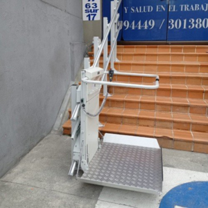 PLATAFORMA SALVAESCALERAS RECTA (2)