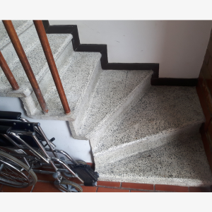 Silla salvaescalera recta (2)